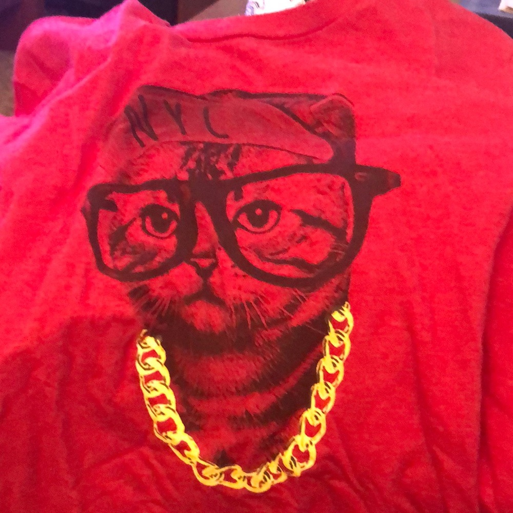 Red t shirt